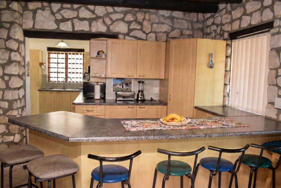 4 Bedroom Property for Sale in Struisbaai Western Cape